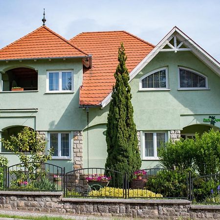 Park Apartman Hévíz Eksteriør billede