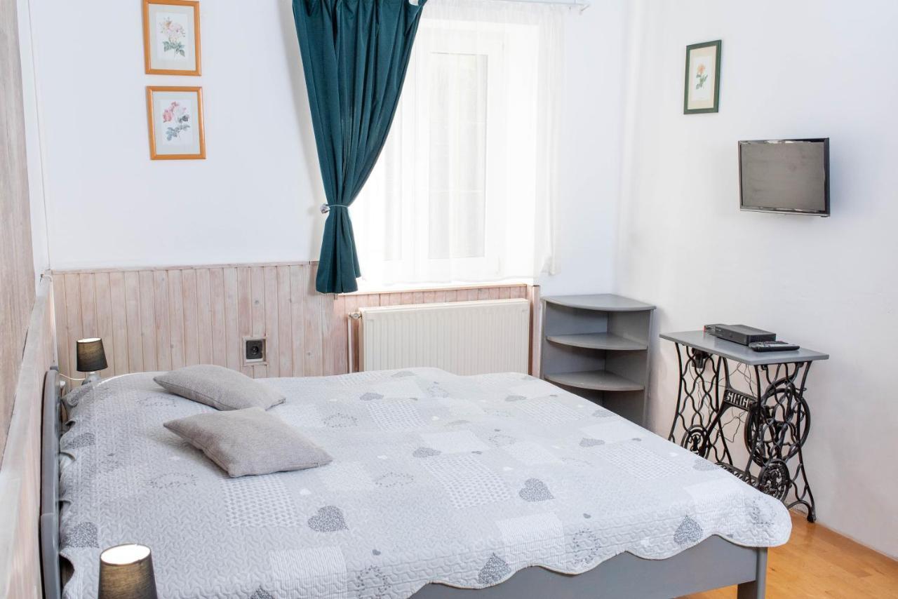 Park Apartman Hévíz Eksteriør billede